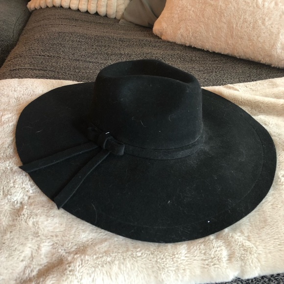 Kate Landry Wool Hat - Picture 1 of 4